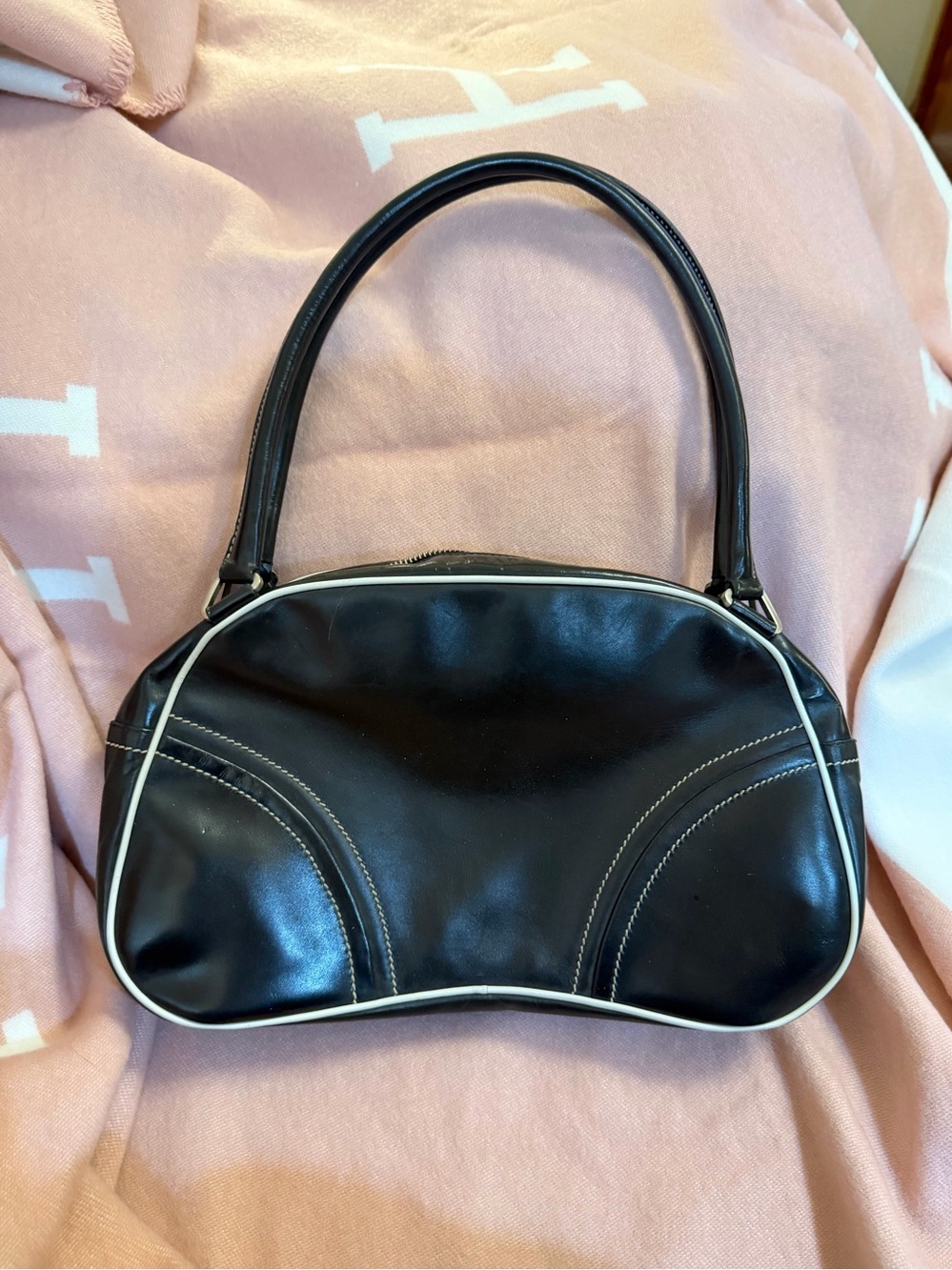 Prada⭐️Black vintage Leather Bowling Bag! Offers Always welcome!! - Picture 4 of 16